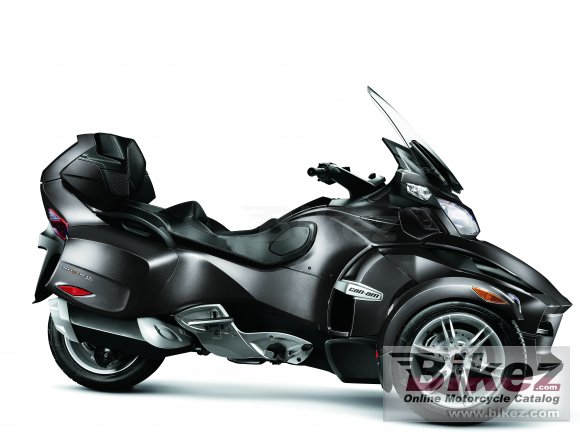 2011 Can-Am Spyder Roadster RT photo